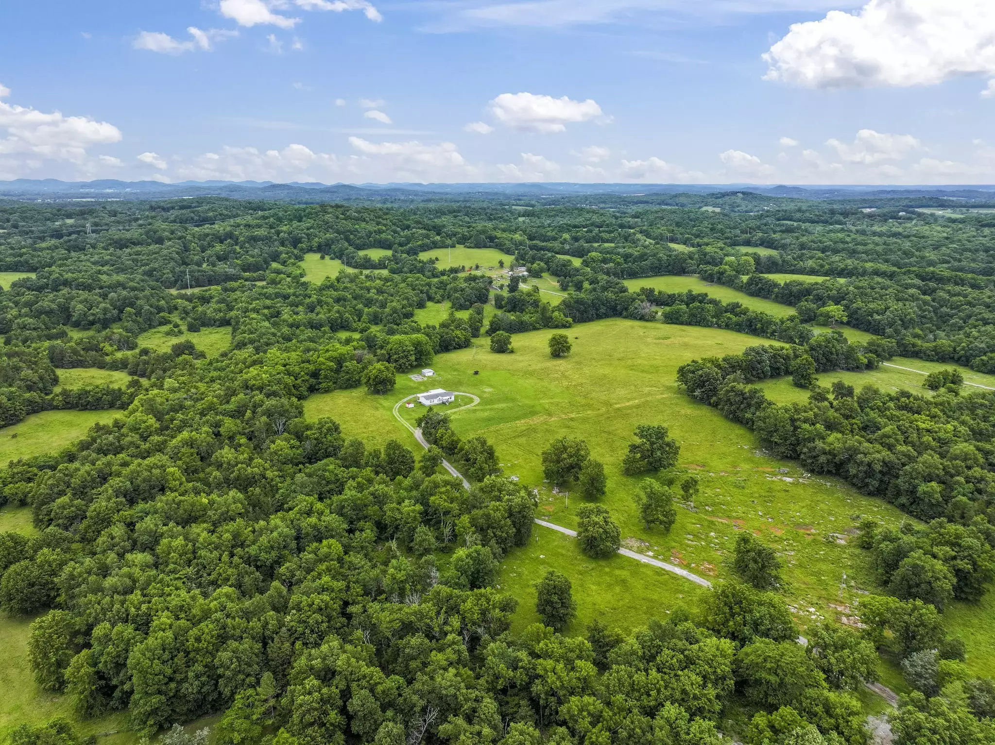 439 Philippi Road, Wartrace, TN  37183