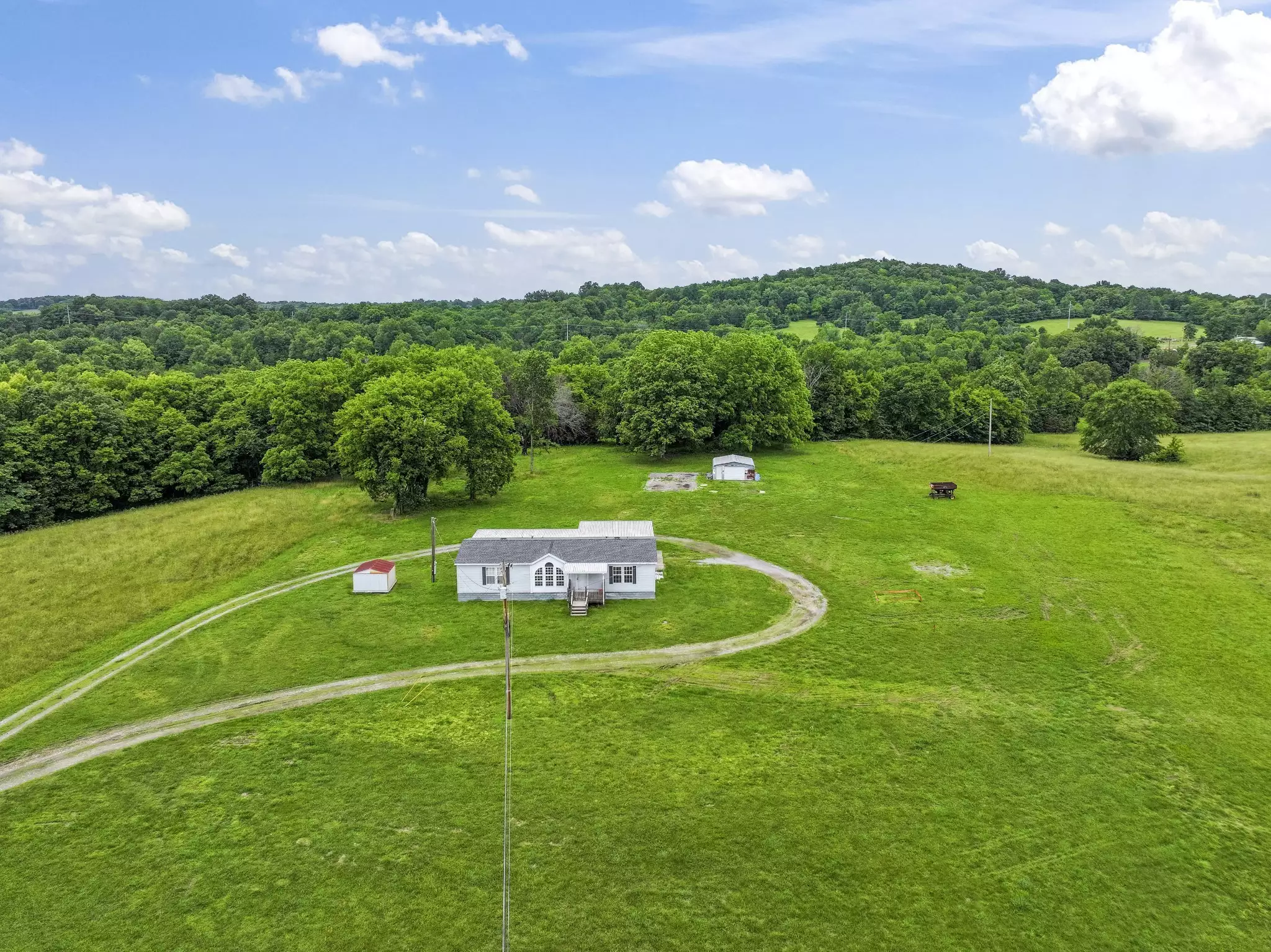 439 Philippi Road, Wartrace, TN  37183