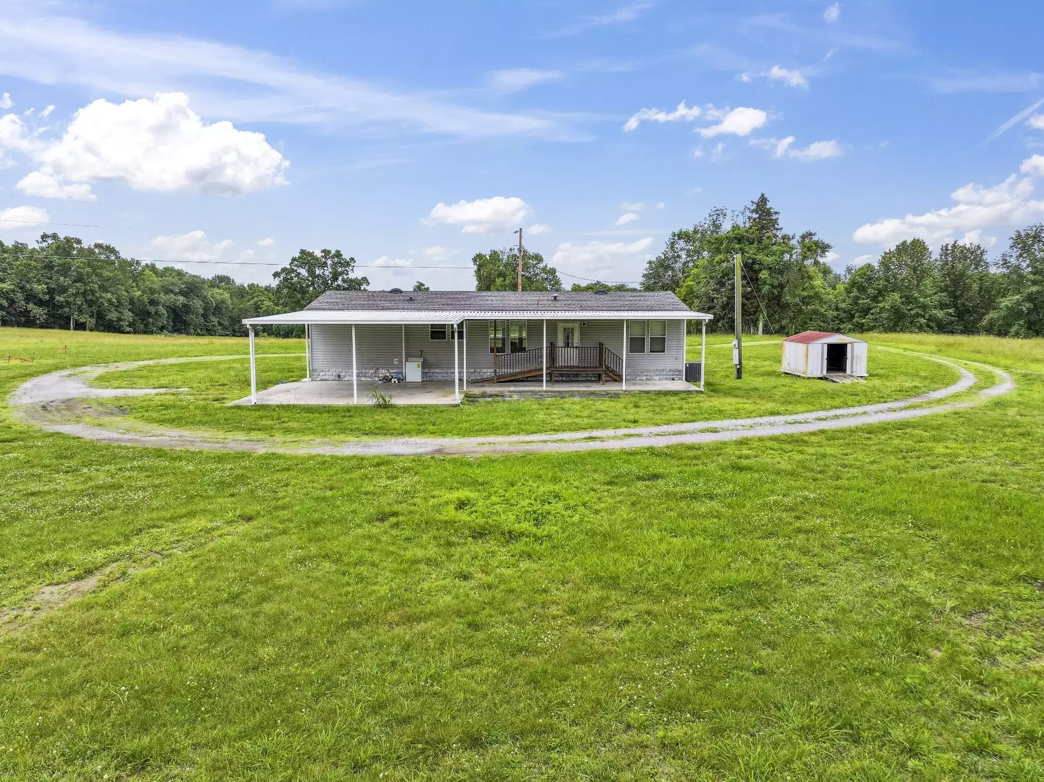 439 Philippi Road, Wartrace, TN  37183