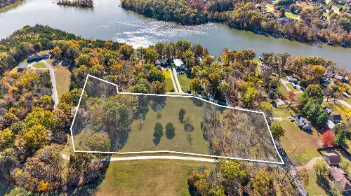 S Wrights Lane, Gallatin, TN  37066