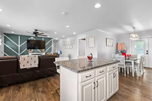 294 McDale Rd, Shelbyville, TN  37160