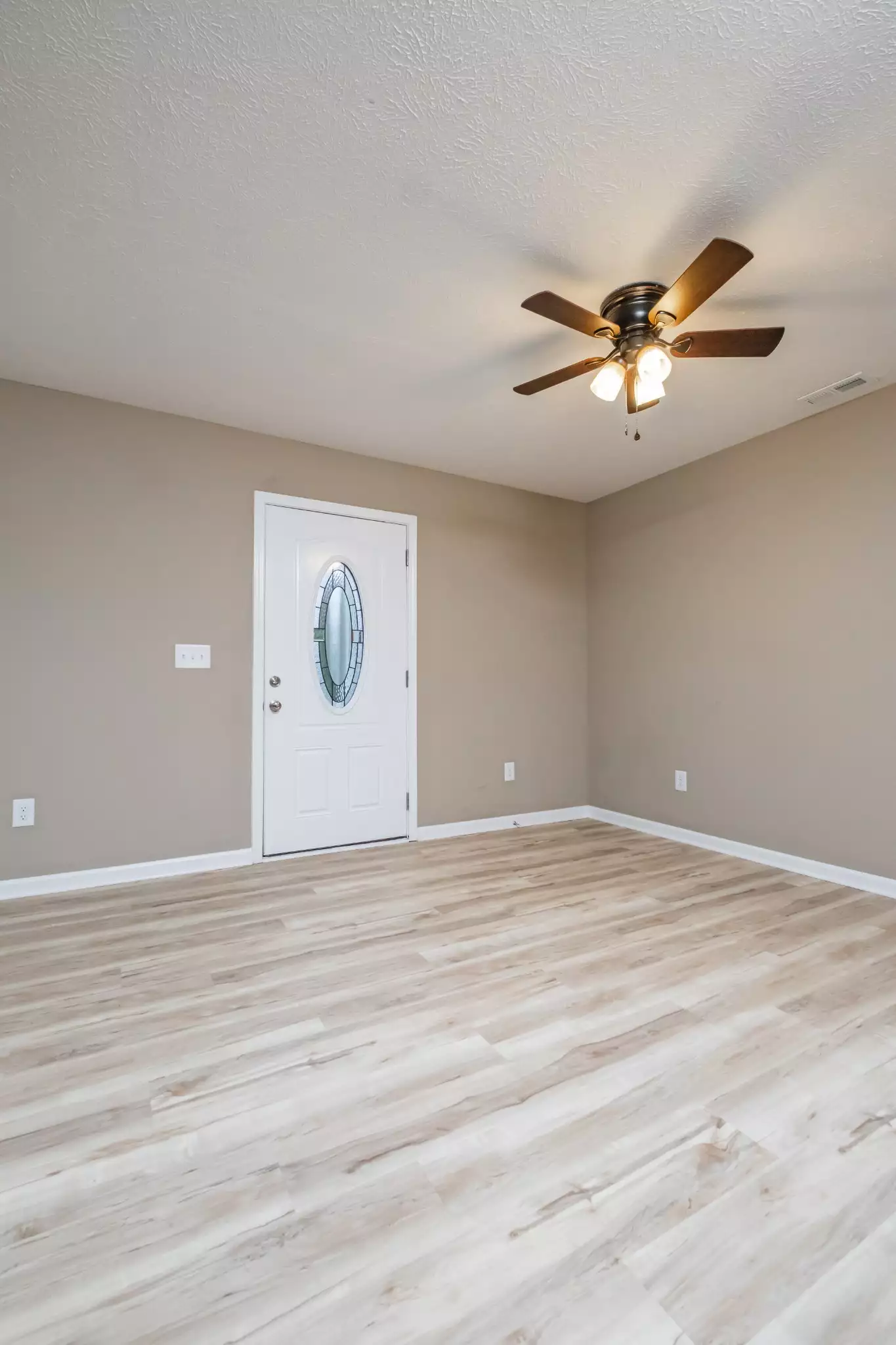 190 Himes Ln, Tullahoma, TN  37388