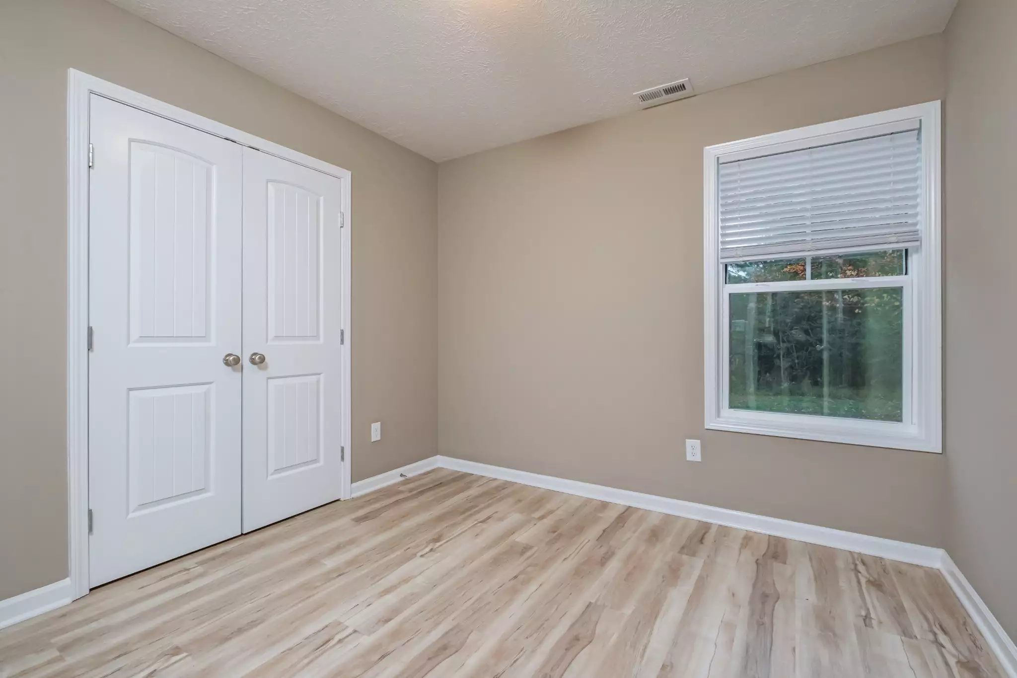 190 Himes Ln, Tullahoma, TN  37388