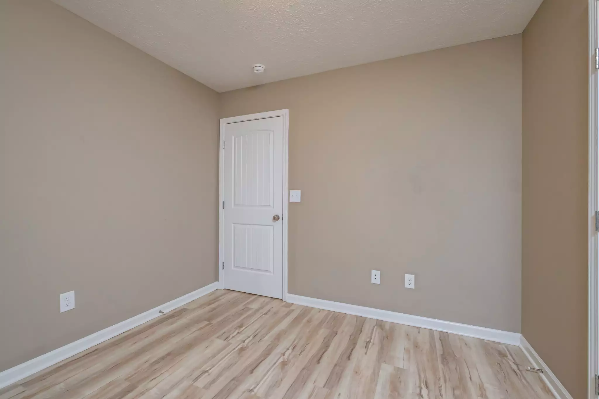 190 Himes Ln, Tullahoma, TN  37388