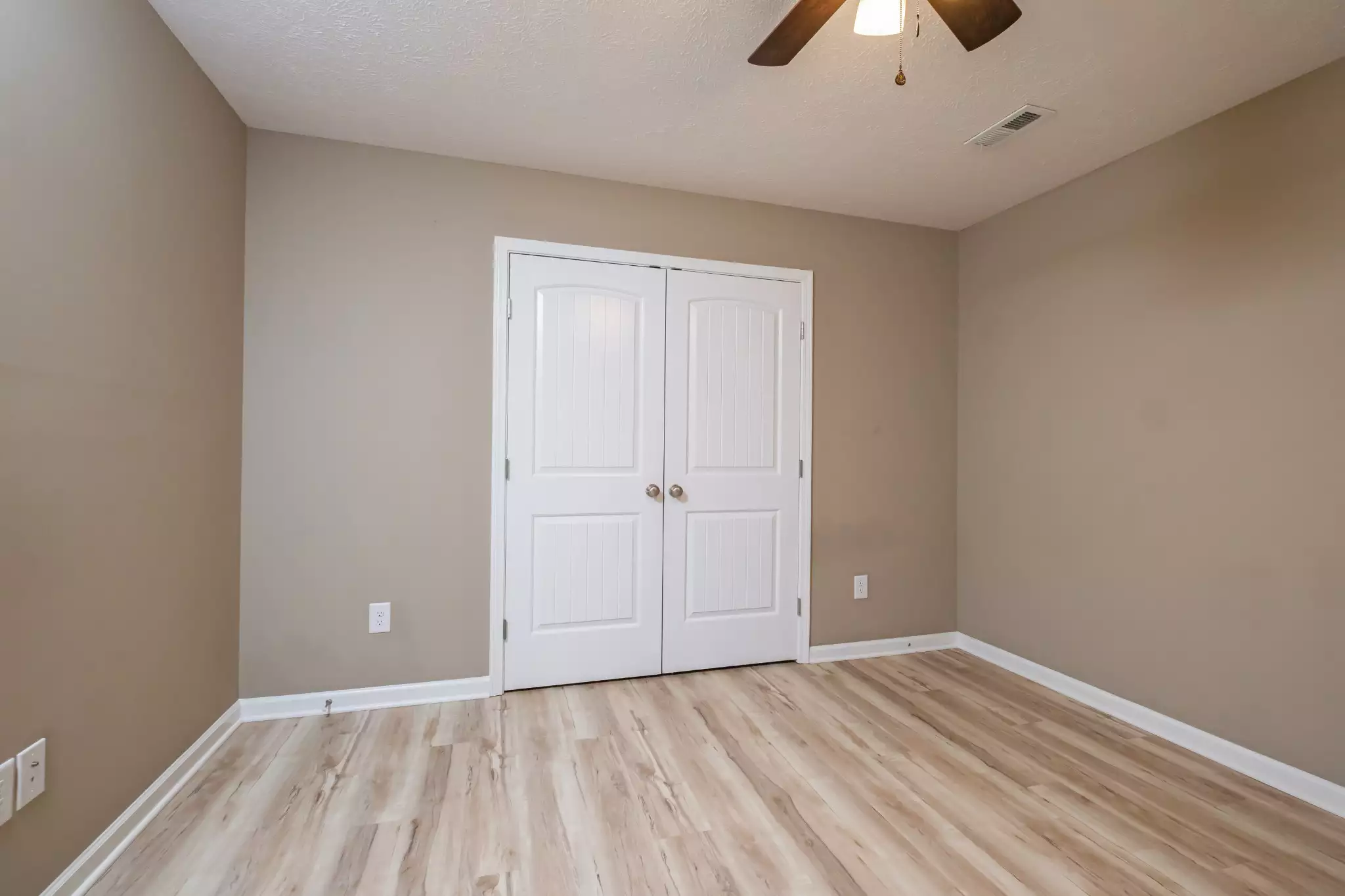 190 Himes Ln, Tullahoma, TN  37388