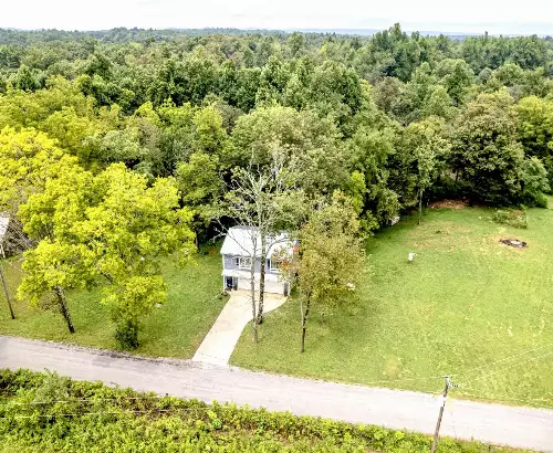 703 Union Ridge Rd, Wartrace, TN  37183