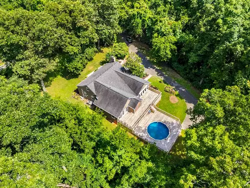 8475 McCrory Ln, Nashville, TN  37221