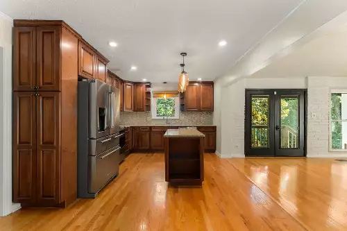 8475 McCrory Ln, Nashville, TN  37221