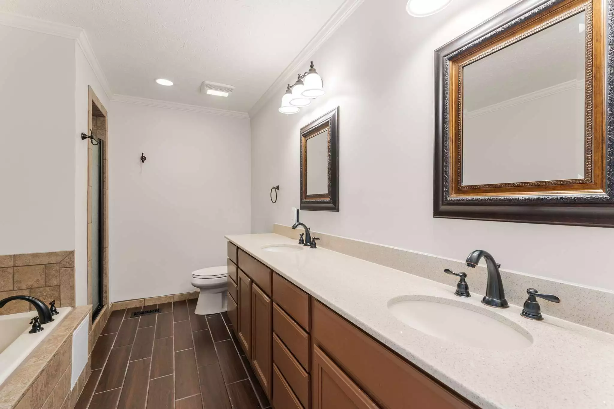 8475 McCrory Ln, Nashville, TN  37221