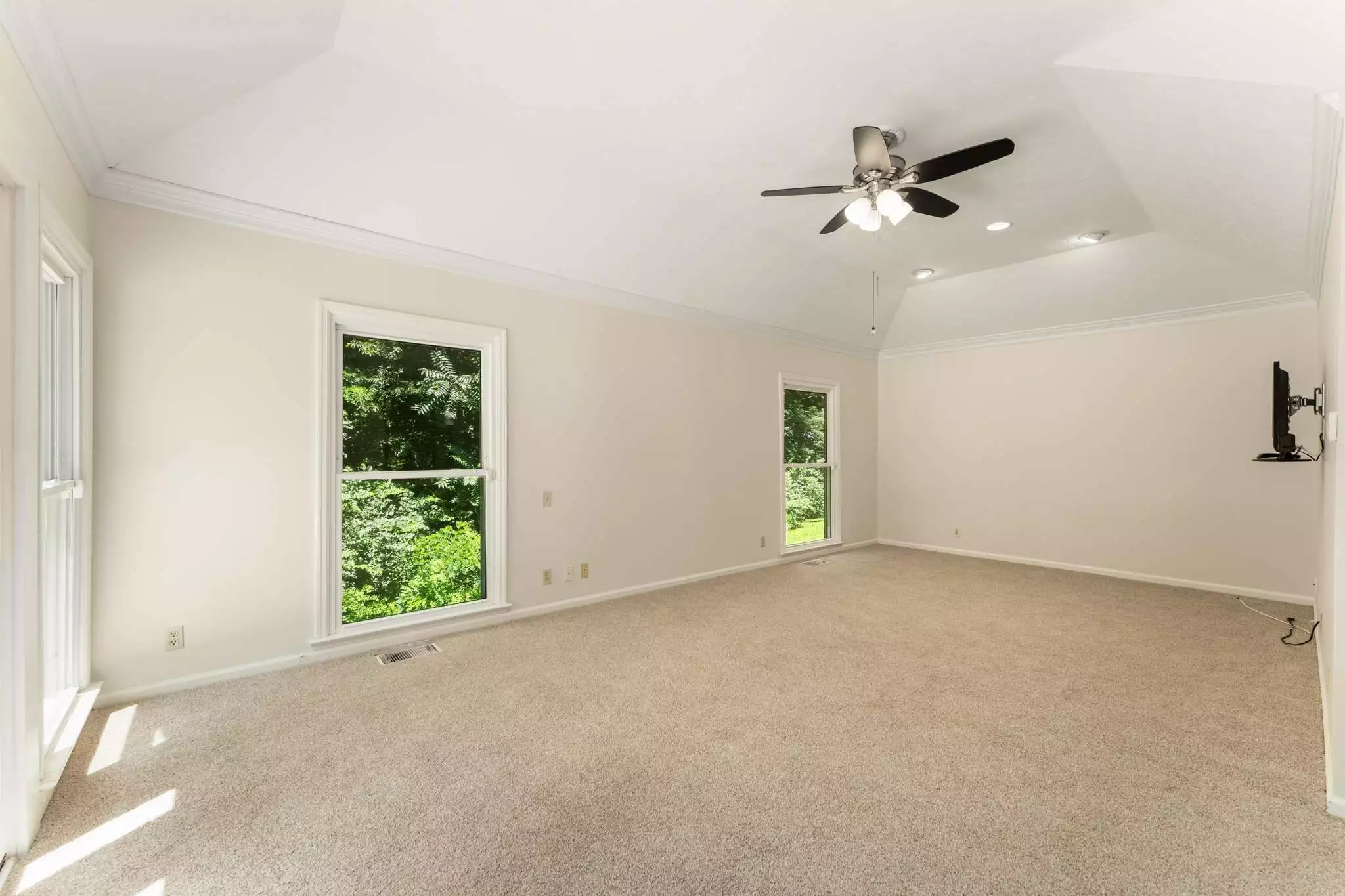 8475 McCrory Ln, Nashville, TN  37221