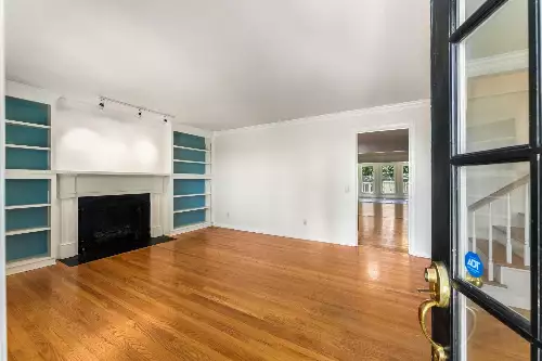 8475 McCrory Ln, Nashville, TN  37221