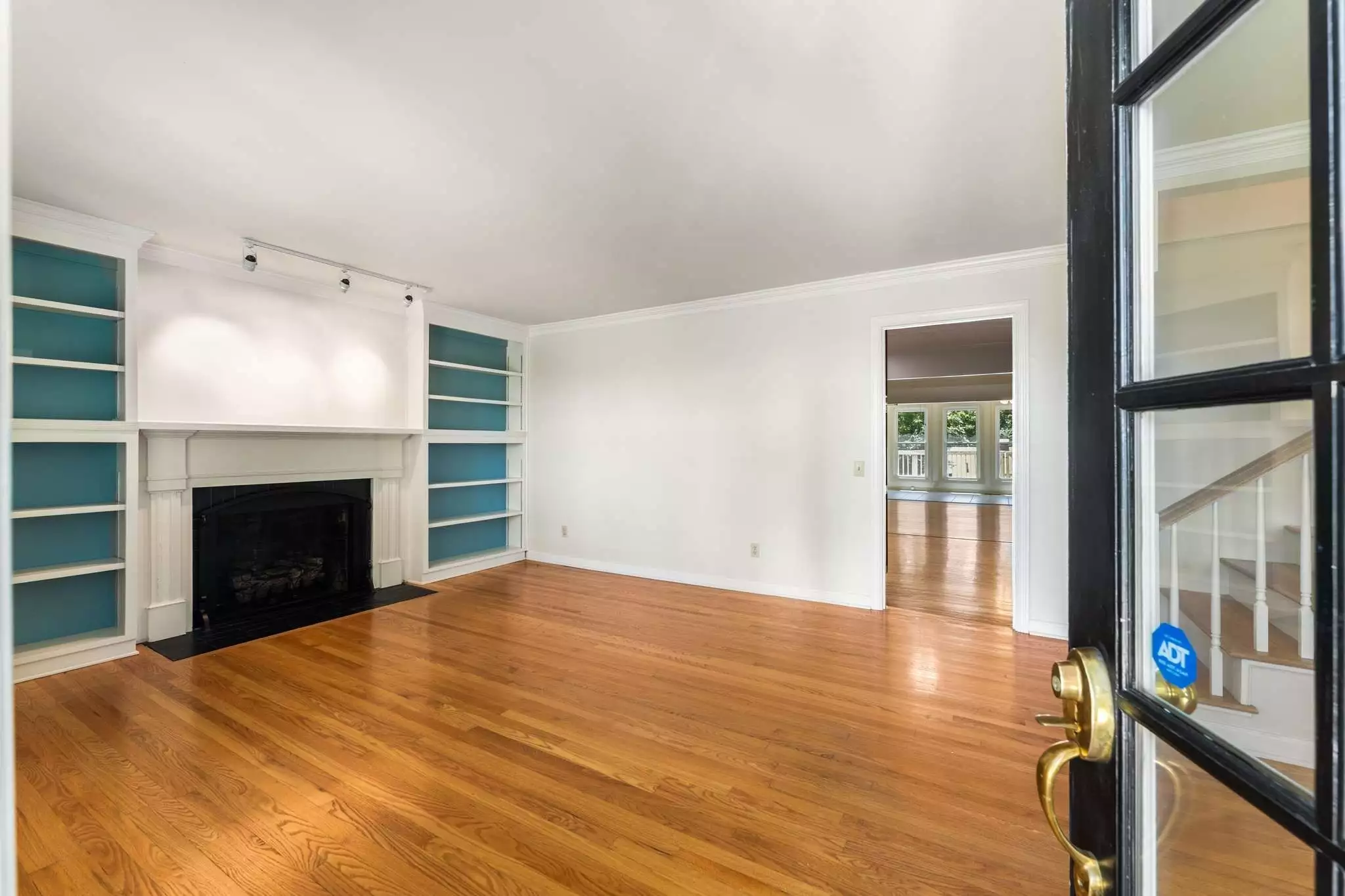 8475 McCrory Ln, Nashville, TN  37221