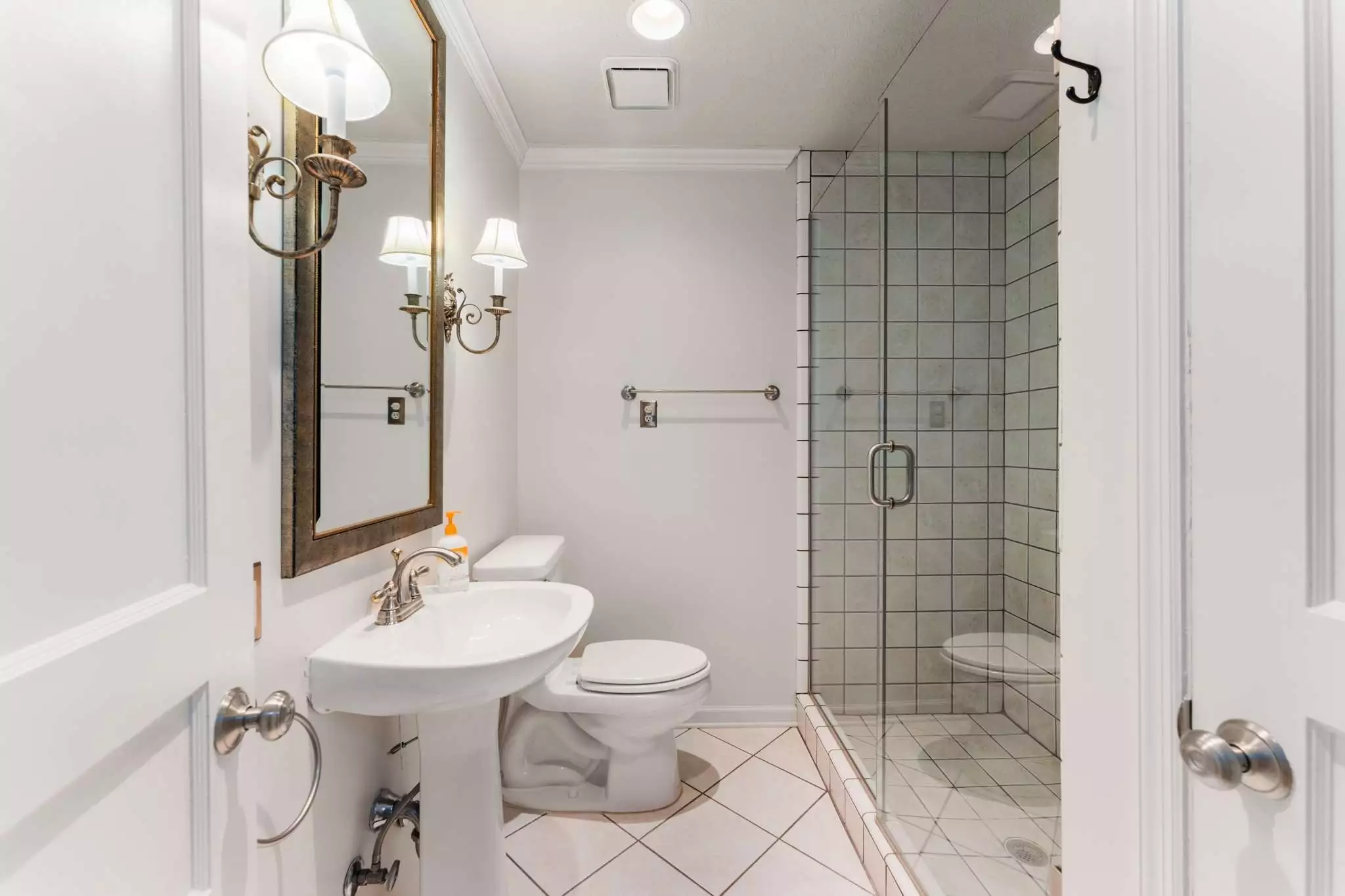 8475 McCrory Ln, Nashville, TN  37221