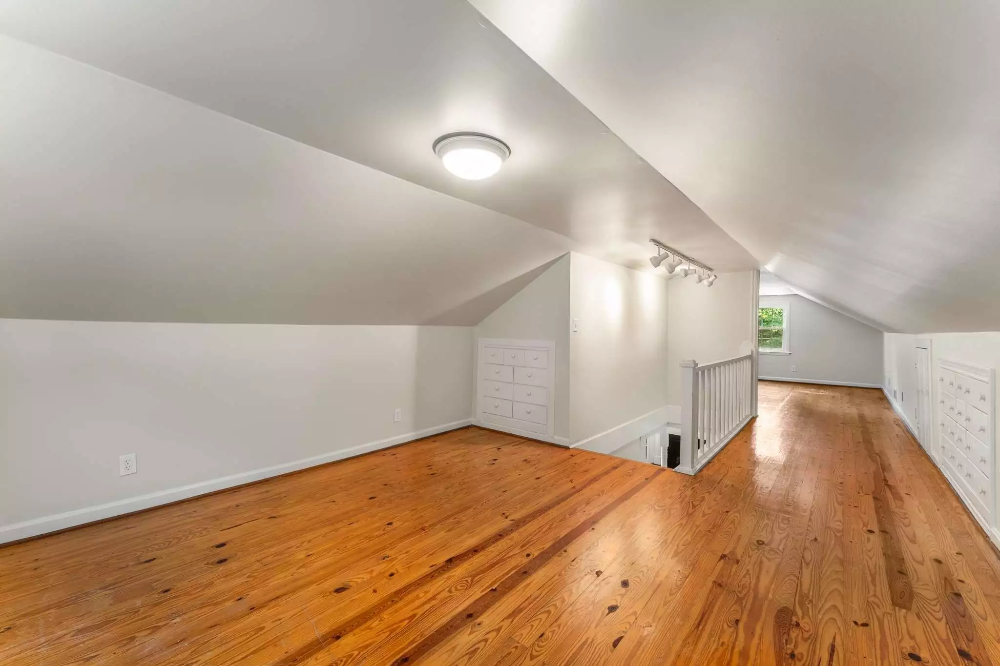 8475 McCrory Ln, Nashville, TN  37221