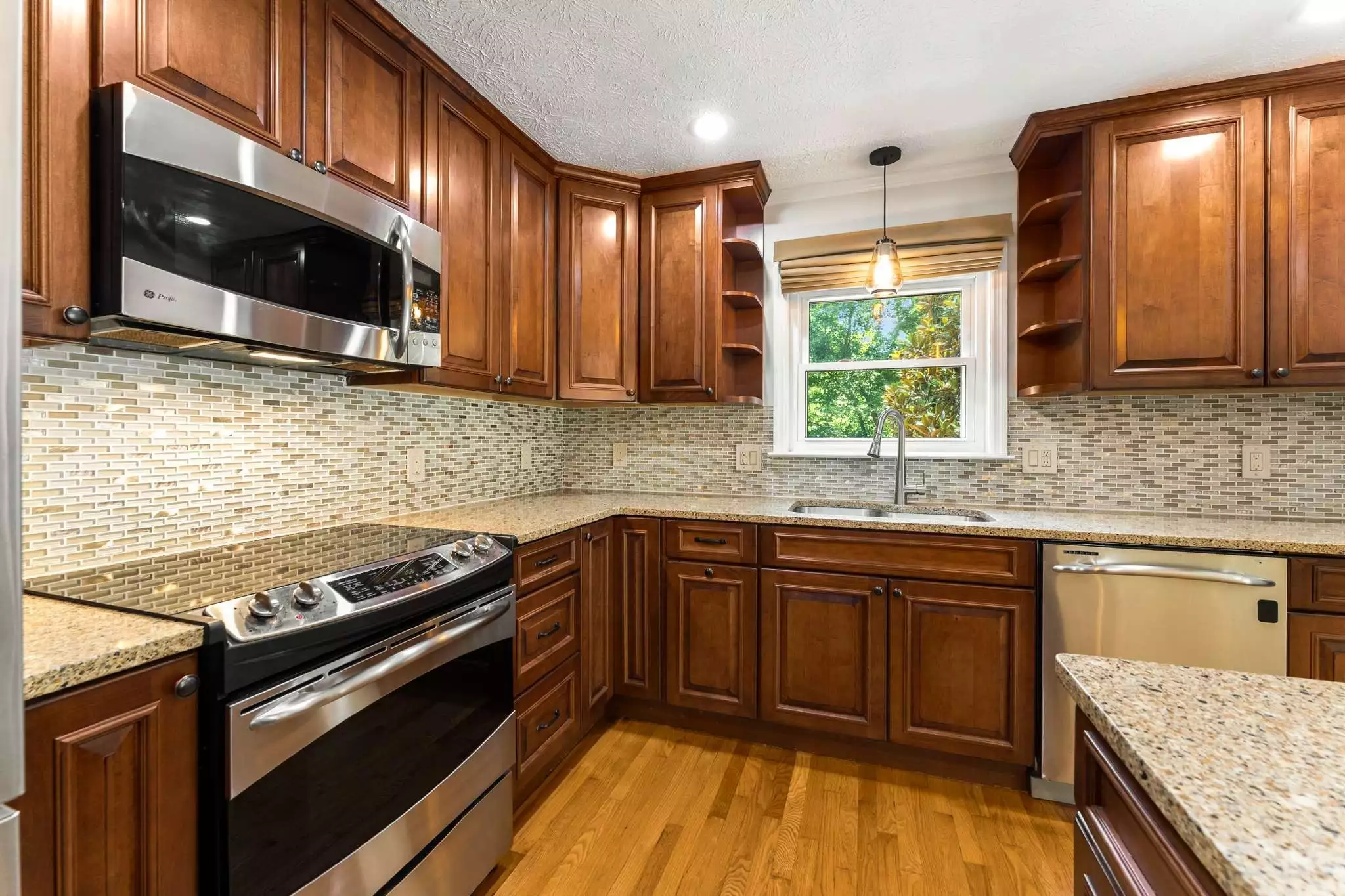 8475 McCrory Ln, Nashville, TN  37221