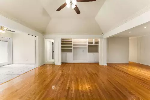 8475 McCrory Ln, Nashville, TN  37221