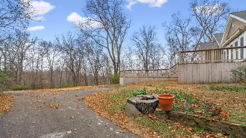 8475 McCrory Ln, Nashville, TN  37221