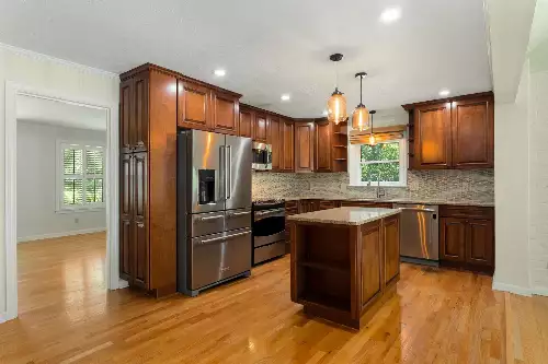 8475 McCrory Ln, Nashville, TN  37221