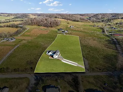 763 Thompson Creek Rd, Shelbyville, TN  37160