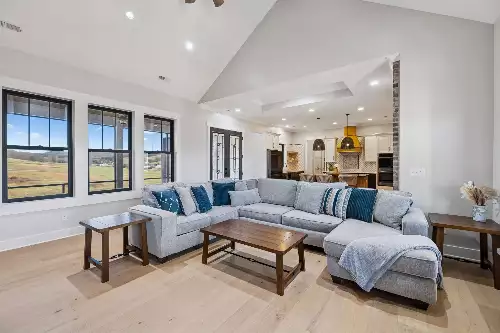 763 Thompson Creek Rd, Shelbyville, TN  37160