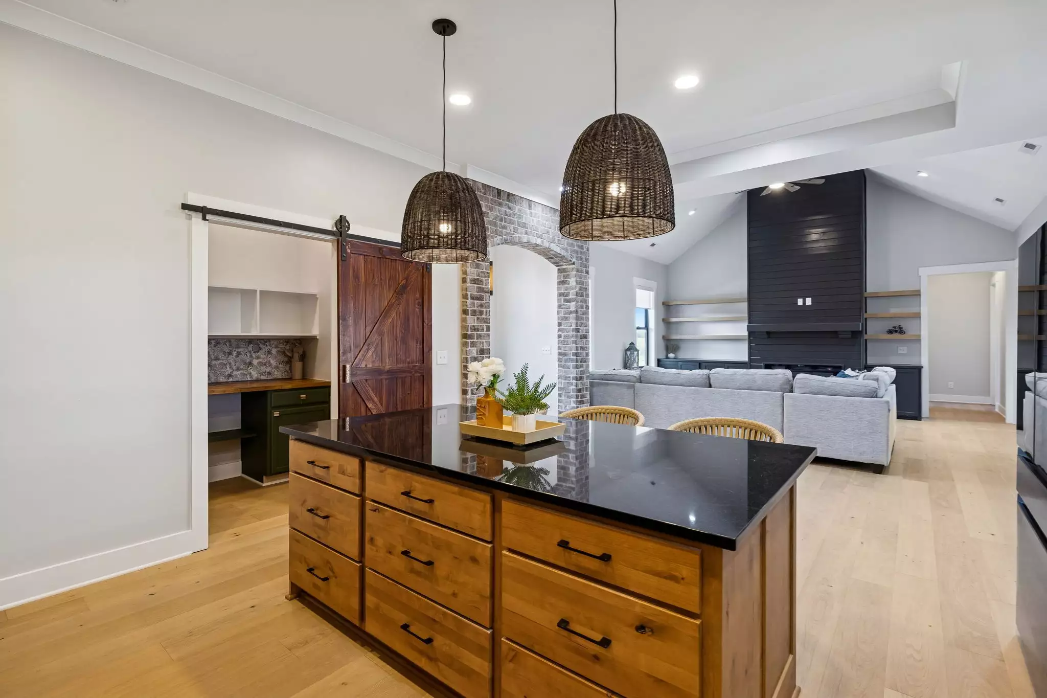 763 Thompson Creek Rd, Shelbyville, TN  37160