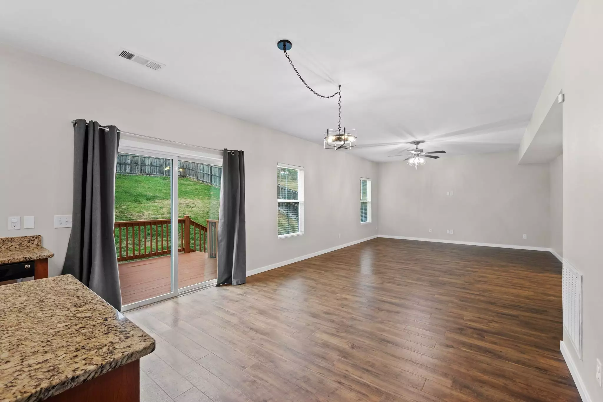 2569 Jordan Ridge Dr, Nashville, TN  37218