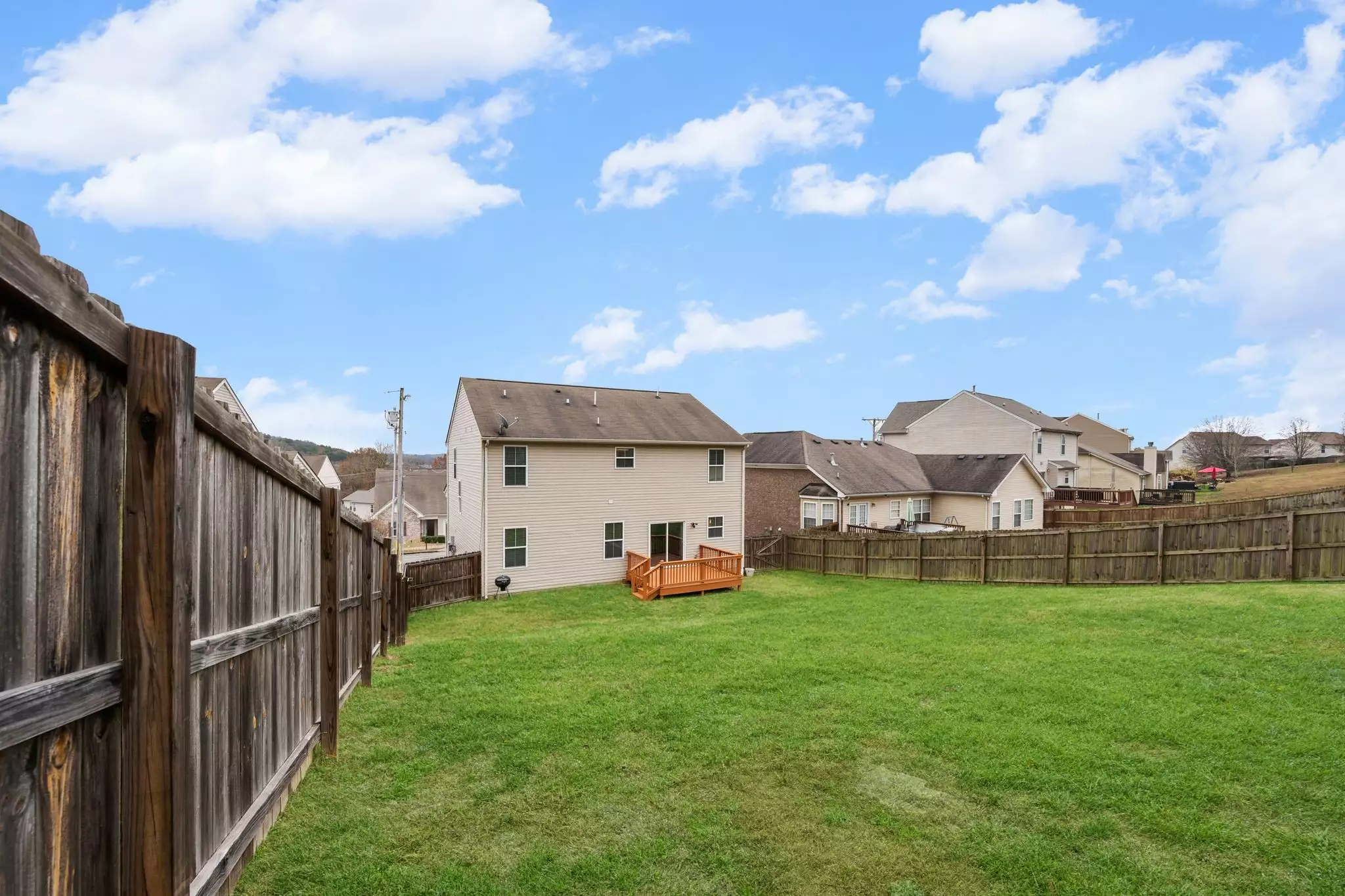 2569 Jordan Ridge Dr, Nashville, TN  37218