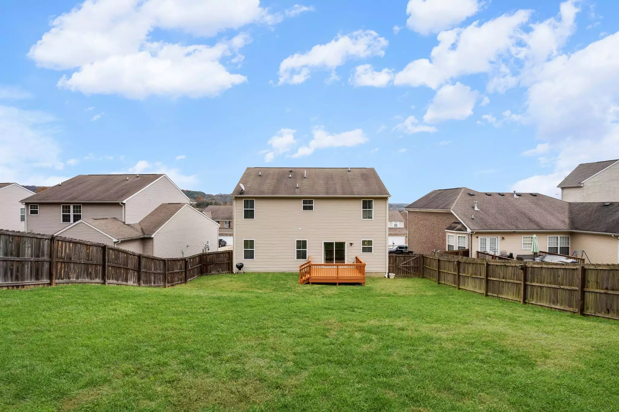 2569 Jordan Ridge Dr, Nashville, TN  37218