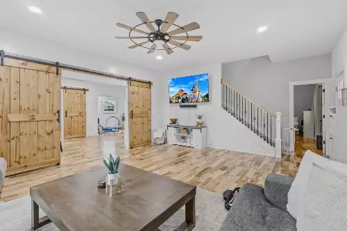 607 Old Columbia Rd, Unionville, TN  37180