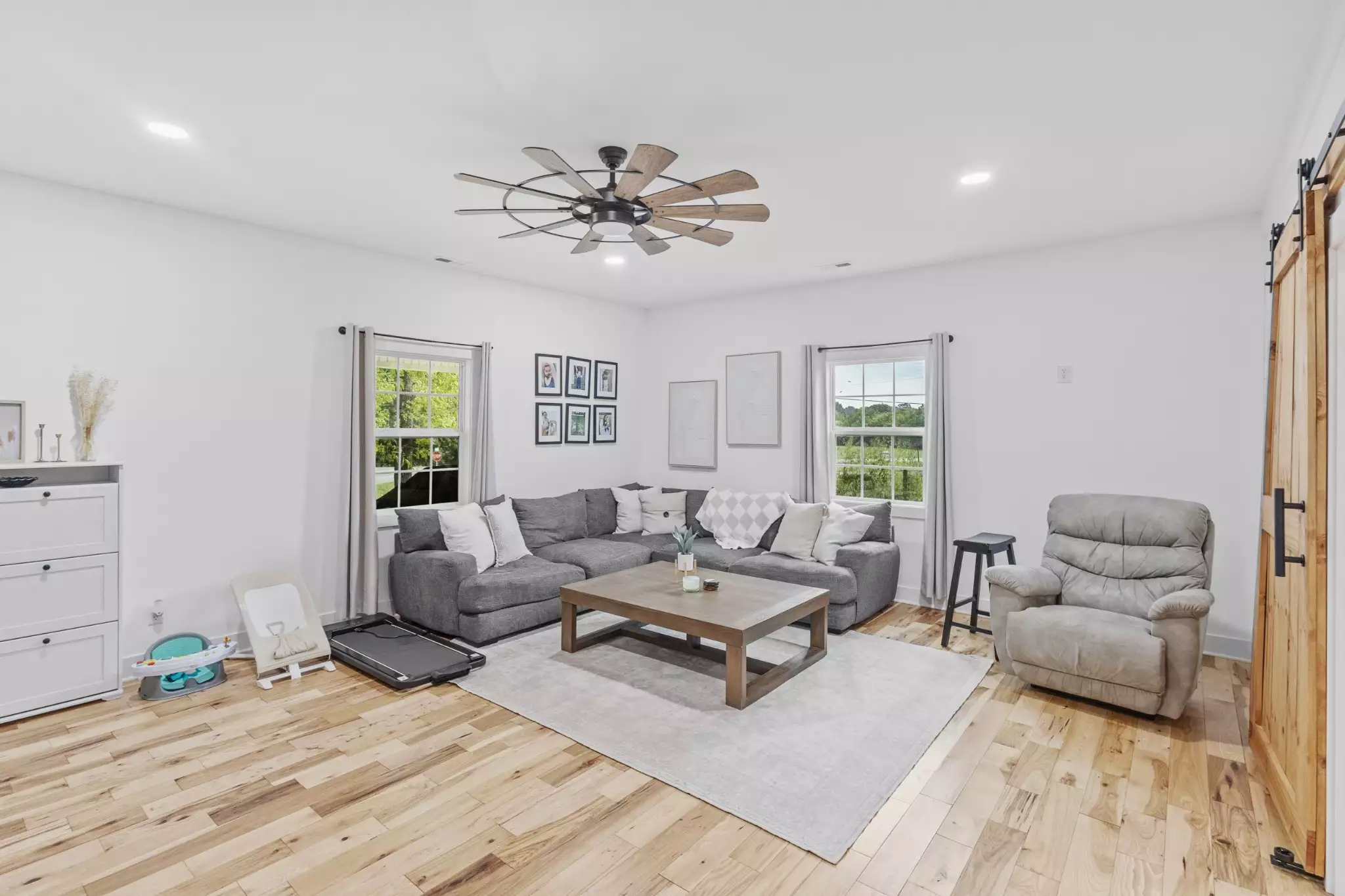 607 Old Columbia Rd, Unionville, TN  37180