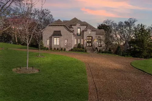 381 Lake Valley Dr, Franklin, TN  37069