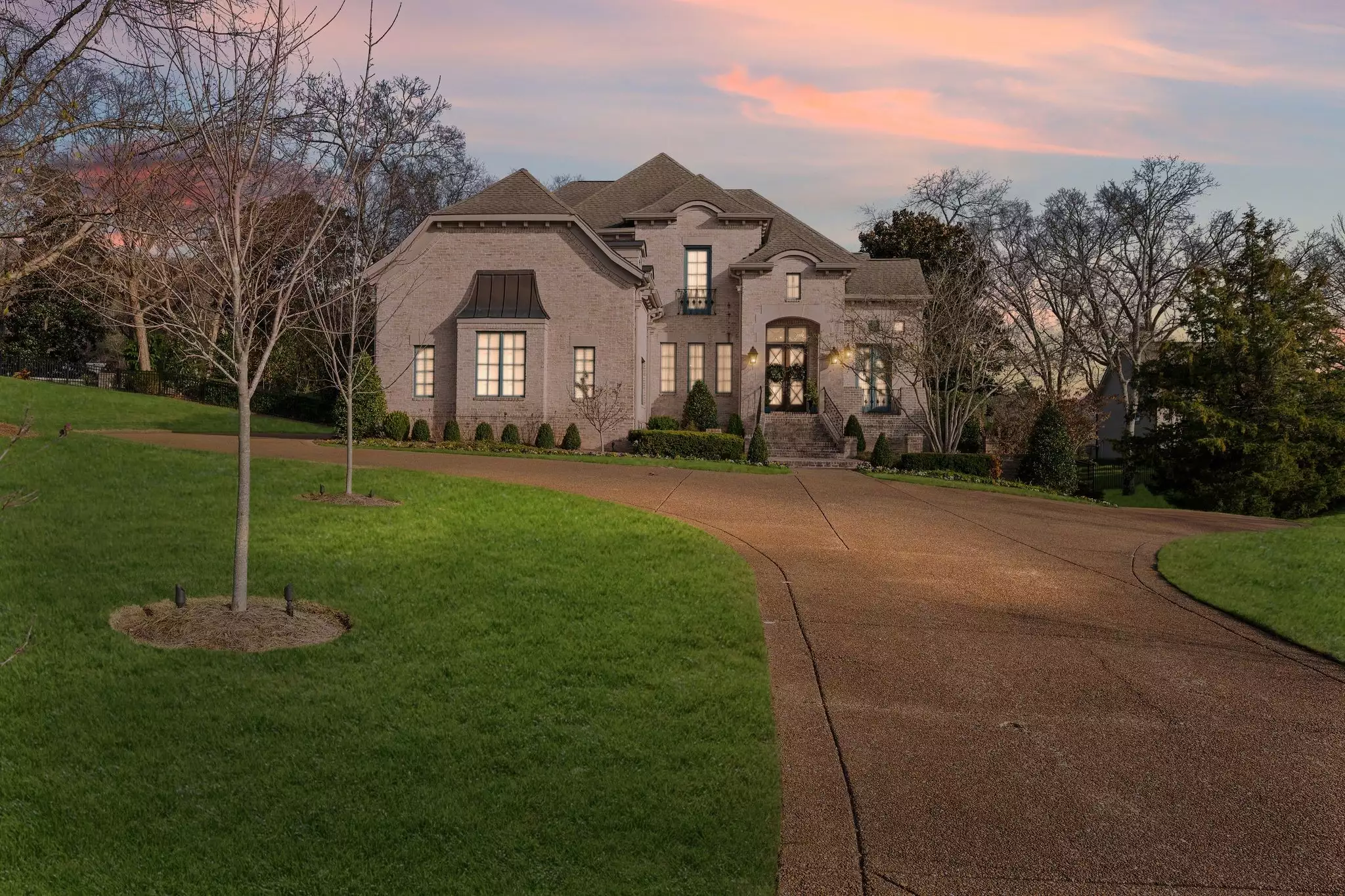 381 Lake Valley Dr, Franklin, TN  37069