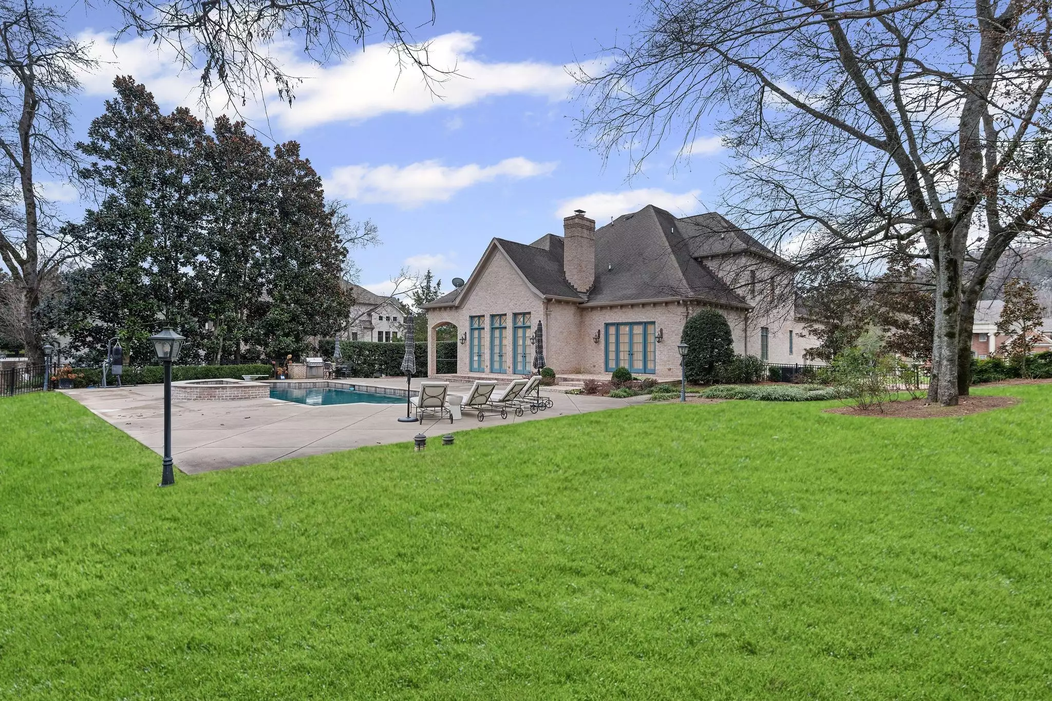 381 Lake Valley Dr, Franklin, TN  37069