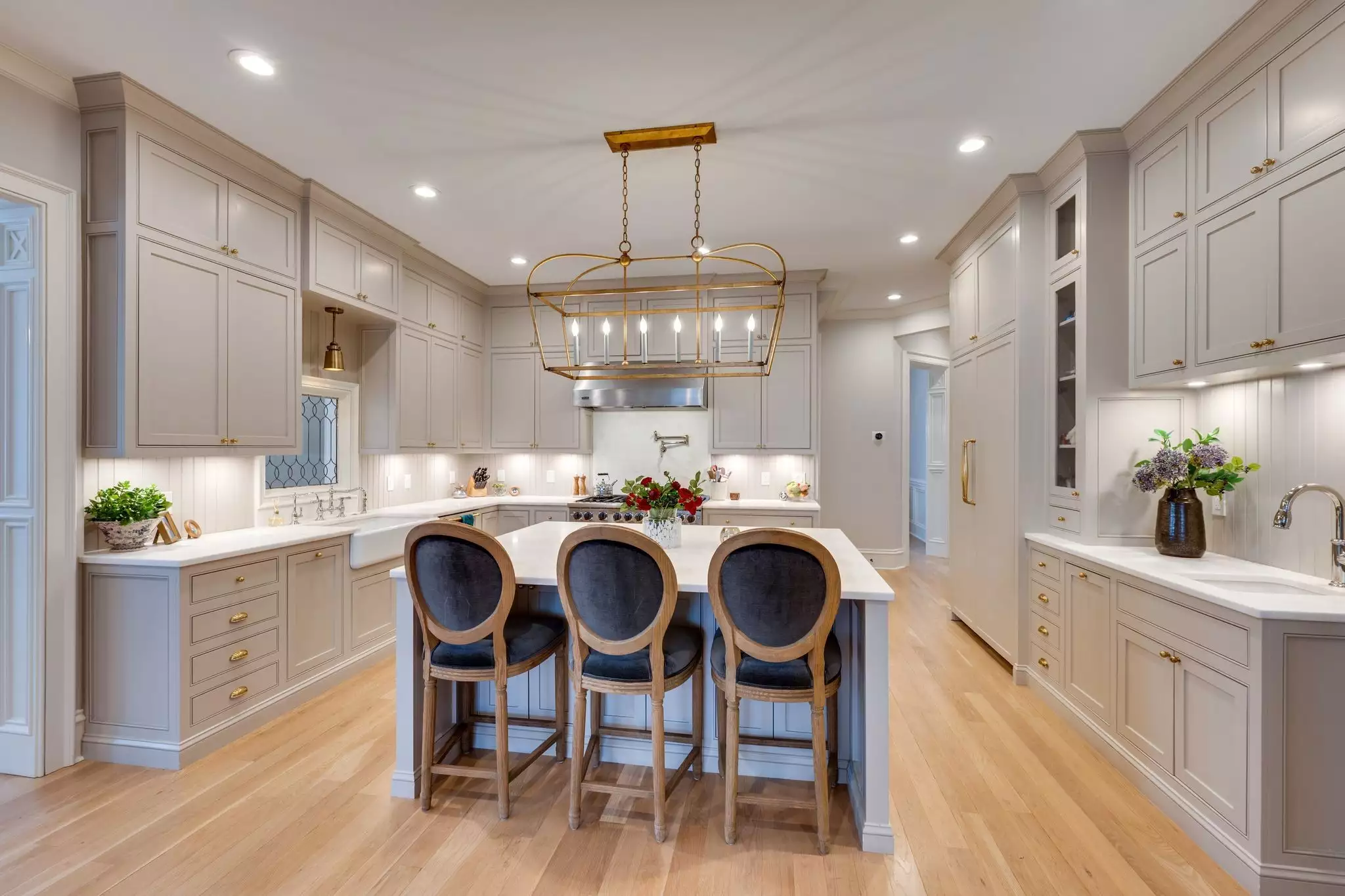 381 Lake Valley Dr, Franklin, TN  37069