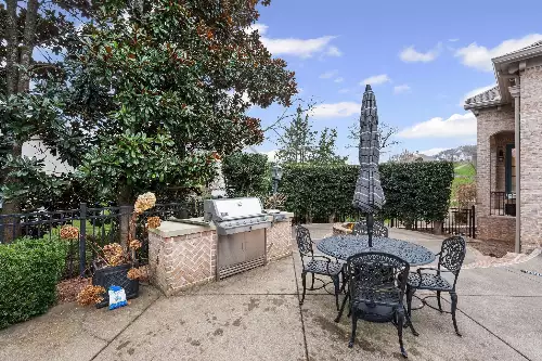 381 Lake Valley Dr, Franklin, TN  37069