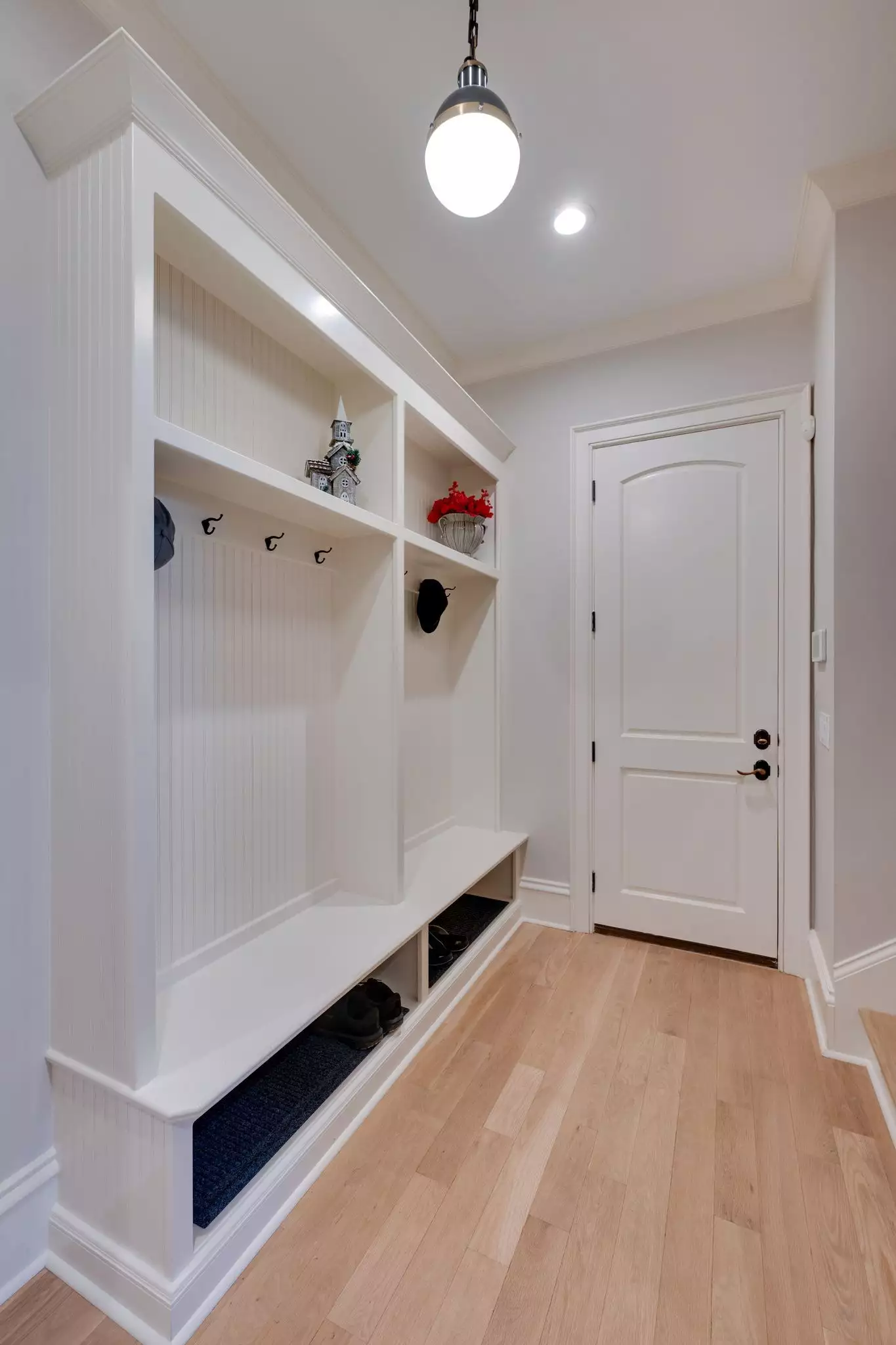 381 Lake Valley Dr, Franklin, TN  37069