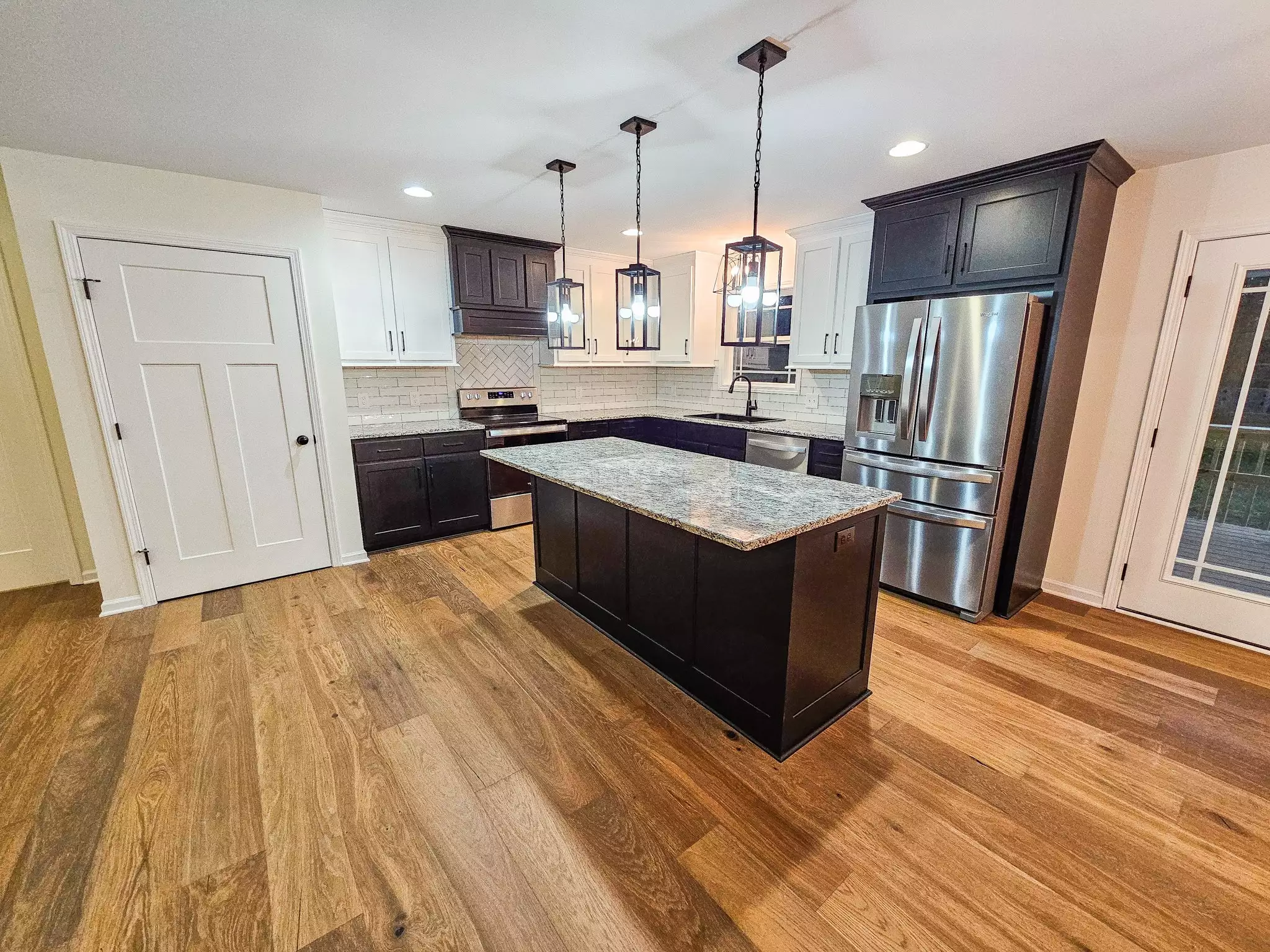 607 Apple Blossom Trl, Shelbyville, TN  37160