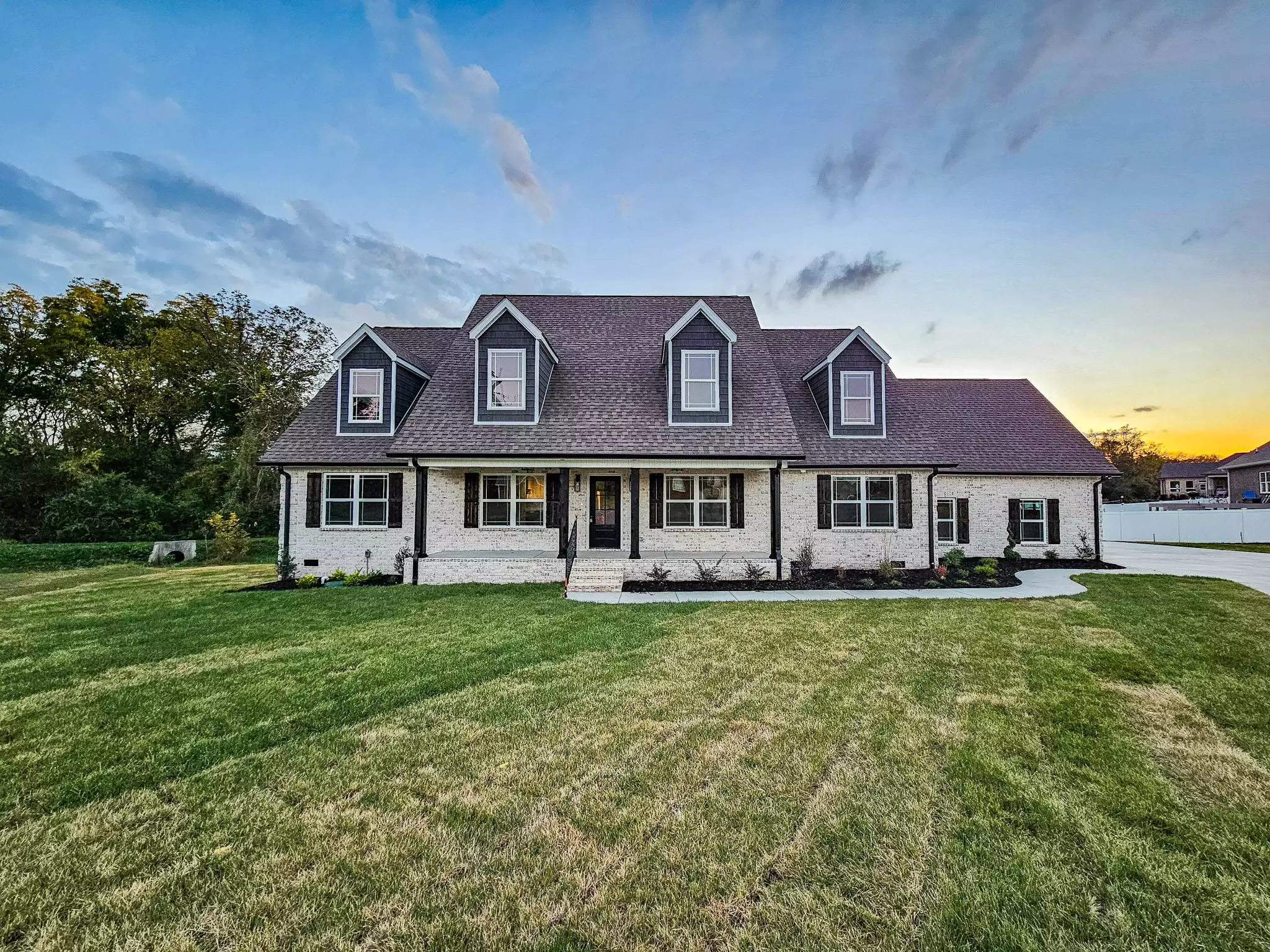 607 Apple Blossom Trl, Shelbyville, TN  37160