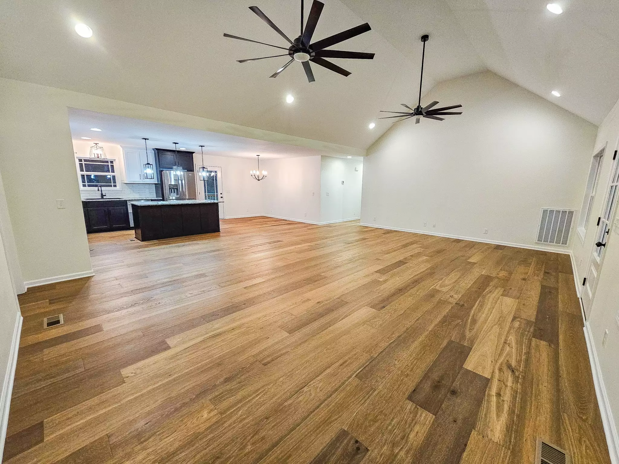 607 Apple Blossom Trl, Shelbyville, TN  37160