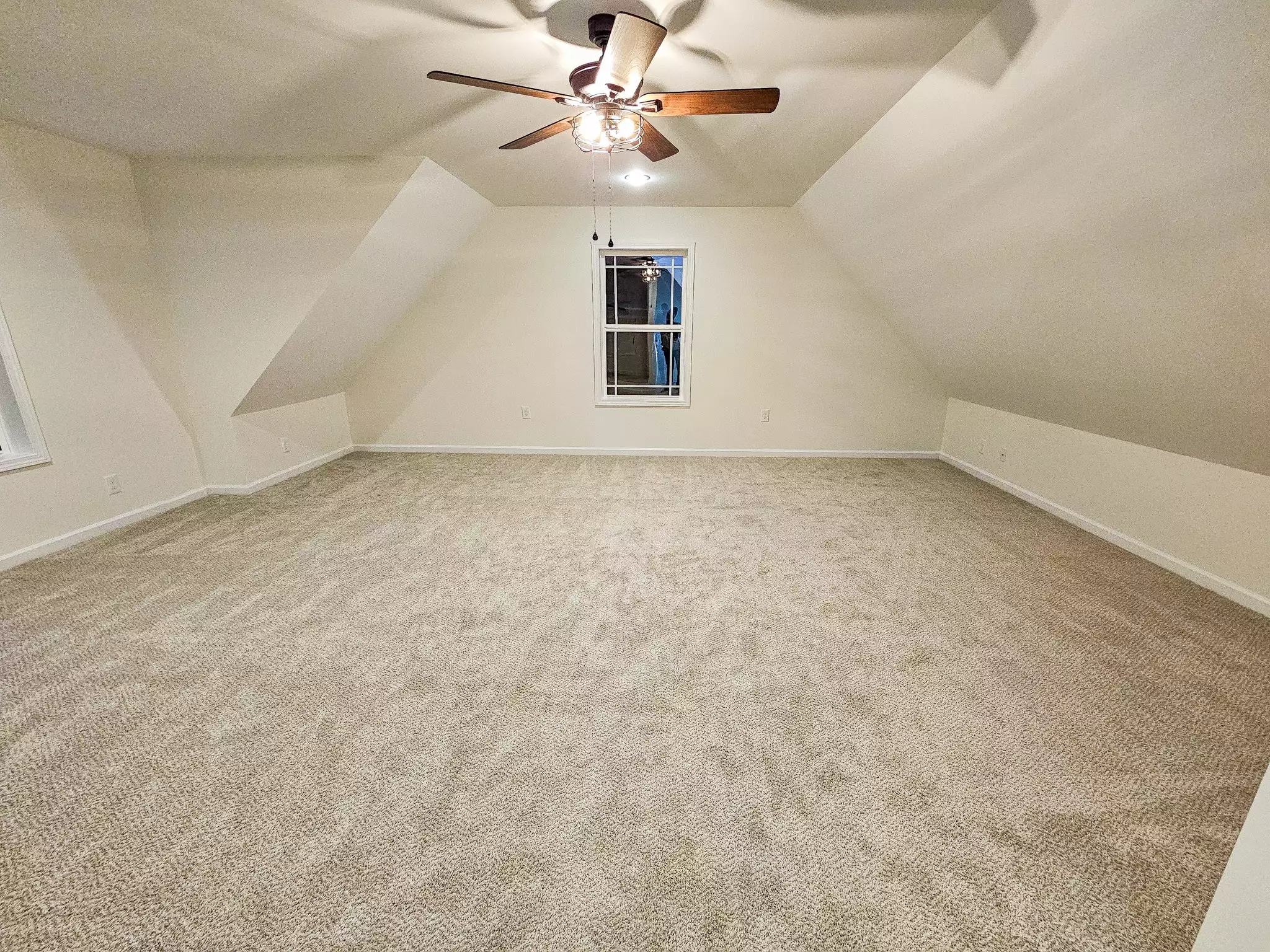 607 Apple Blossom Trl, Shelbyville, TN  37160