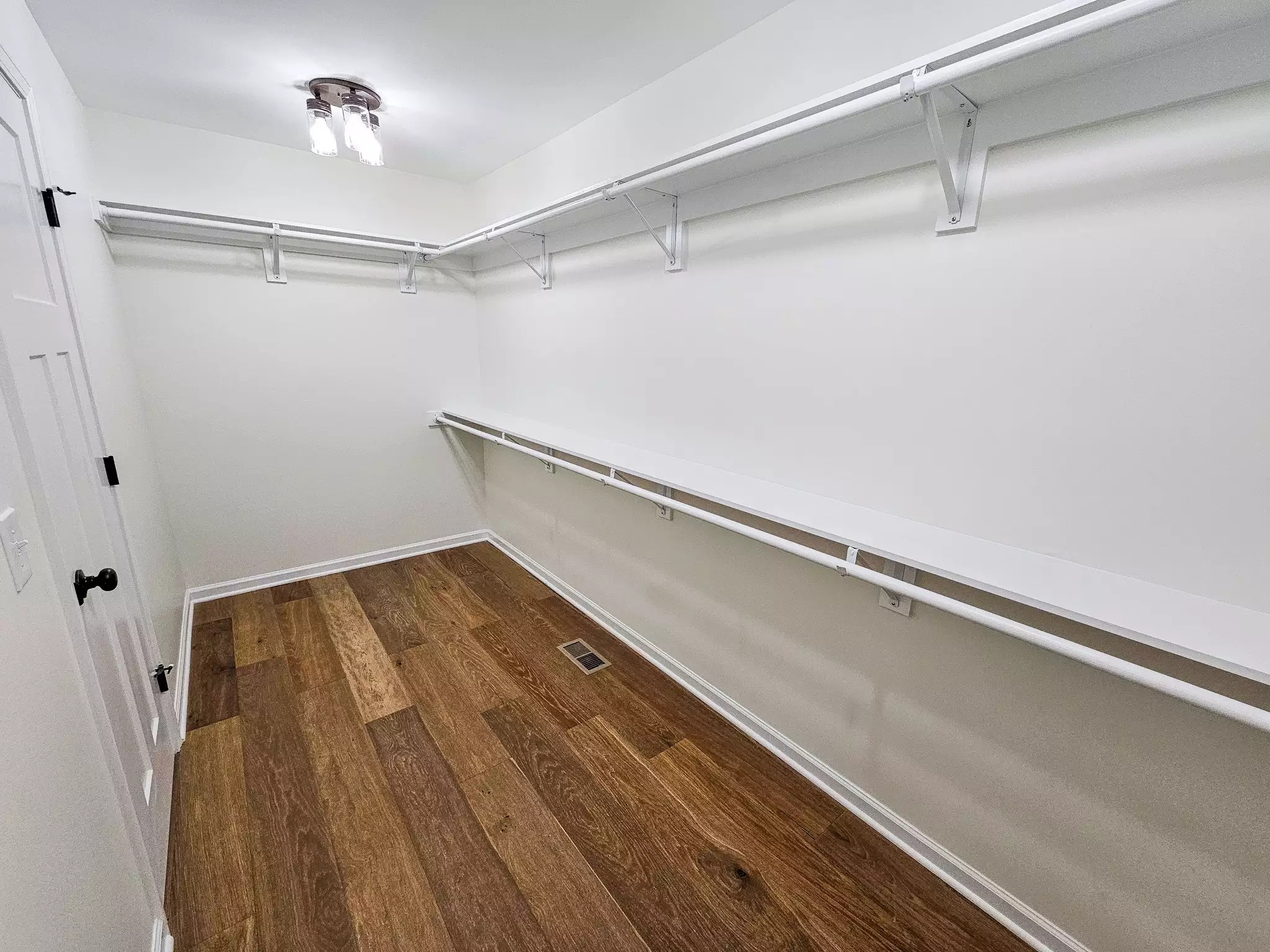 607 Apple Blossom Trl, Shelbyville, TN  37160