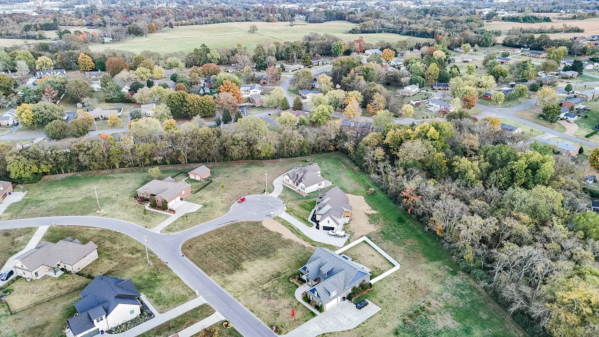 607 Apple Blossom Trl, Shelbyville, TN  37160