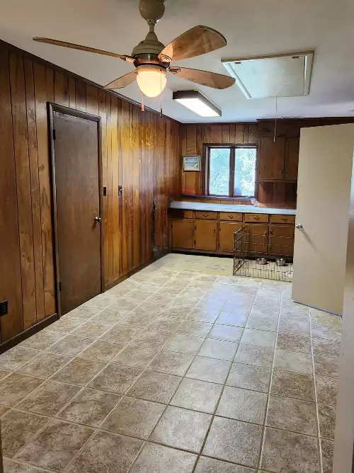 264 Puncheon Camp Rd, Bell Buckle, TN  37020