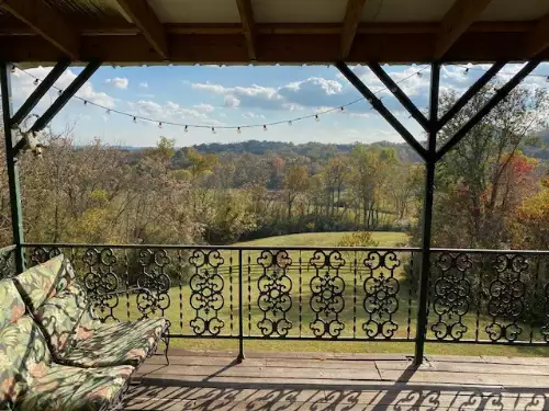 264 Puncheon Camp Rd, Bell Buckle, TN  37020