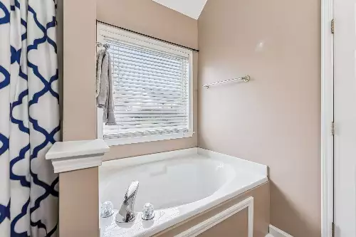 2713 Aston Woods Ln, Thompsons Station, TN  37179