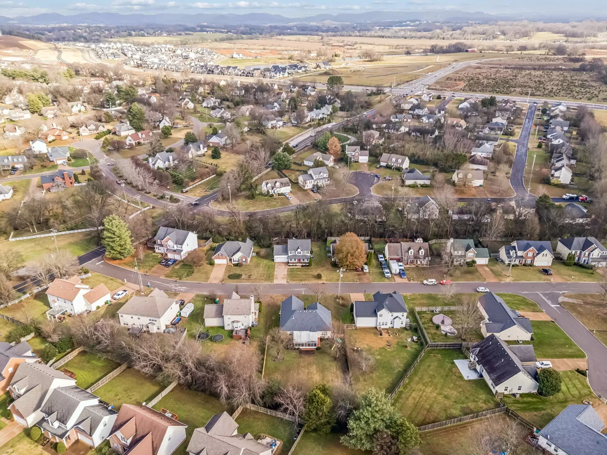 2713 Aston Woods Ln, Thompsons Station, TN  37179