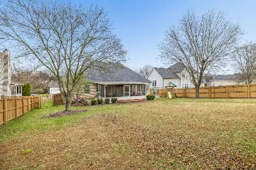 2713 Aston Woods Ln, Thompsons Station, TN  37179