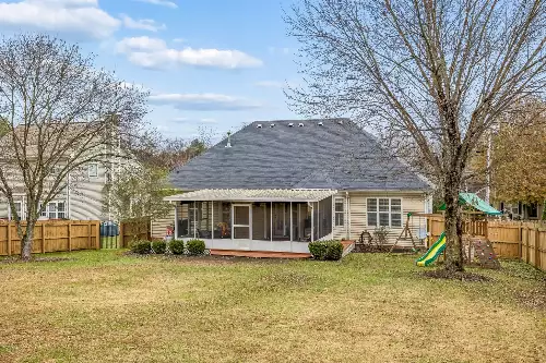 2713 Aston Woods Ln, Thompsons Station, TN  37179