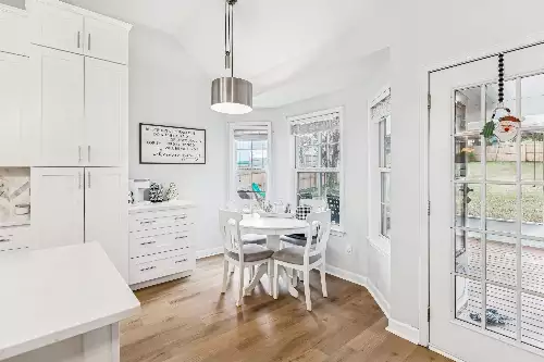 2713 Aston Woods Ln, Thompsons Station, TN  37179