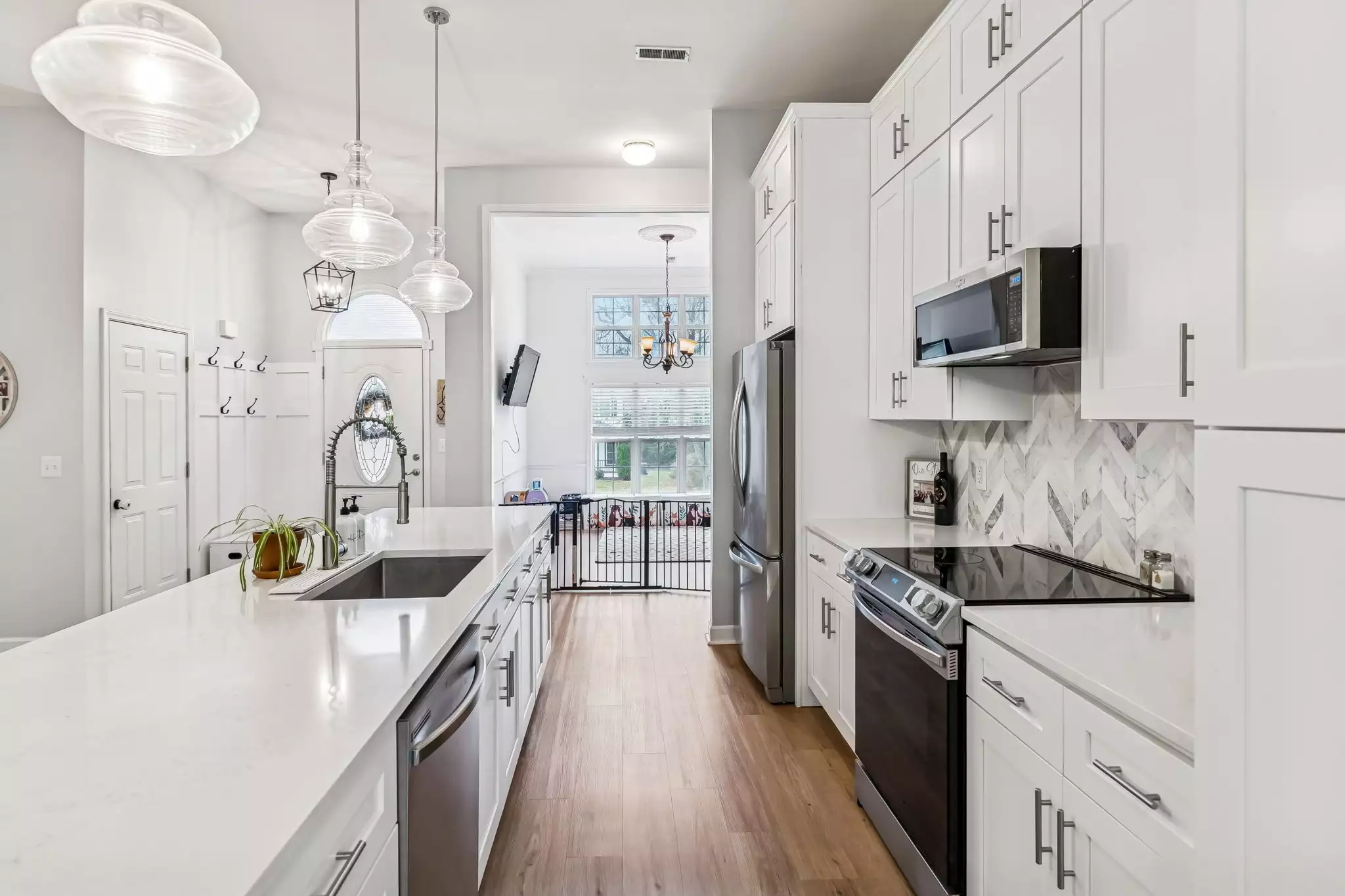 2713 Aston Woods Ln, Thompsons Station, TN  37179